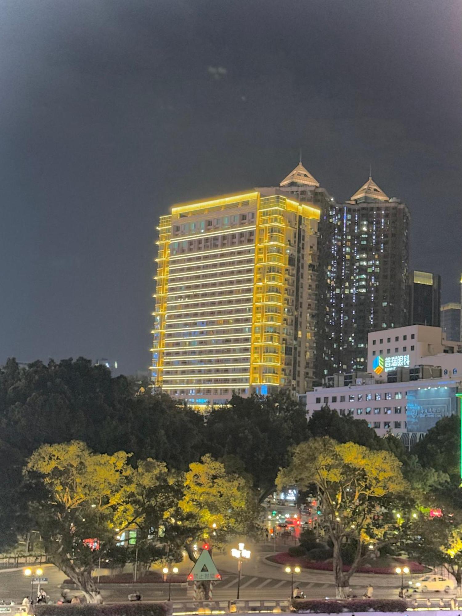 Waifiden Guangzhou Haizhu Square Wanyi Apartment Екстер'єр фото